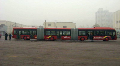 самый большой автобус в мире