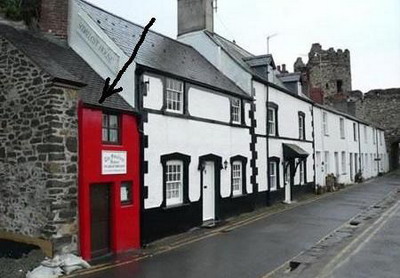 Постройка 14 века - самый маленький дом в Англии