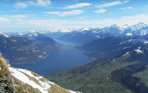 Вид на озера с верхней точки горы