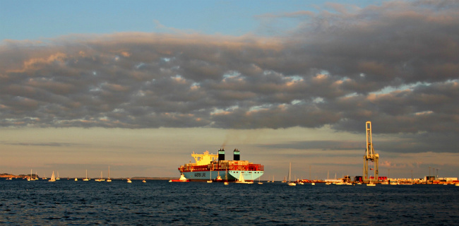 Mærsk Mc-Kinney Møller - самый большой морской контейнеровоз