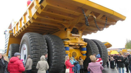БелАЗ-75710 — самая тяжелая машина в мире