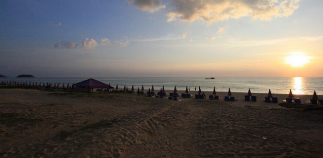 karon beach phuket0