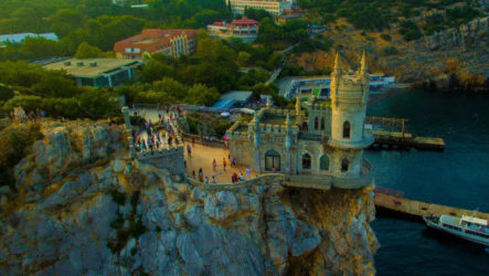 Ласточкино гнездо, Крым