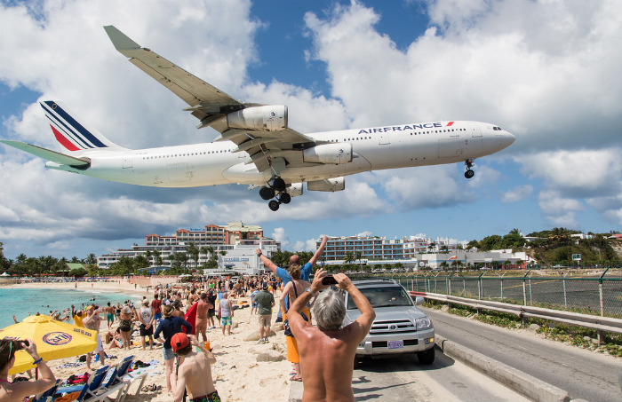 Пляж Maho Beach