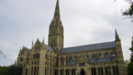 Солсберийский собор — классический образец английской готики